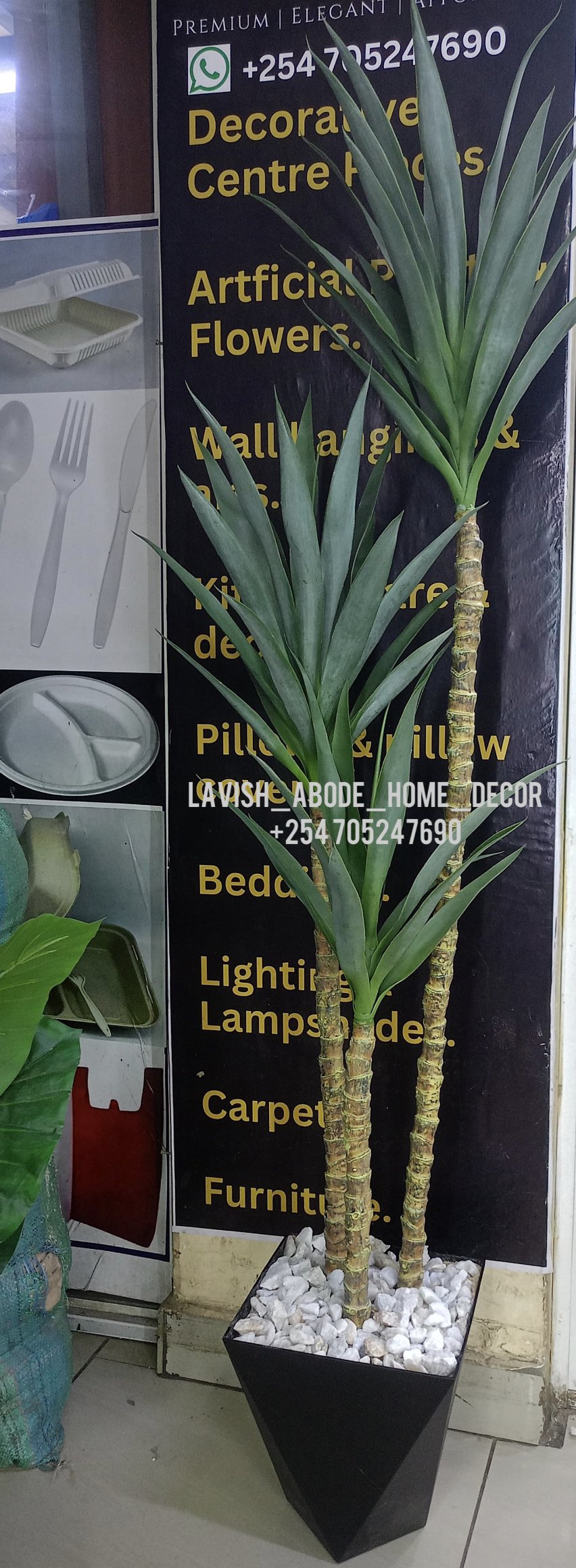 Artificial Yucca Plant Kenya – 165cm Tall Faux Green Plant for Indoor and Outdoor Décor - Image 2