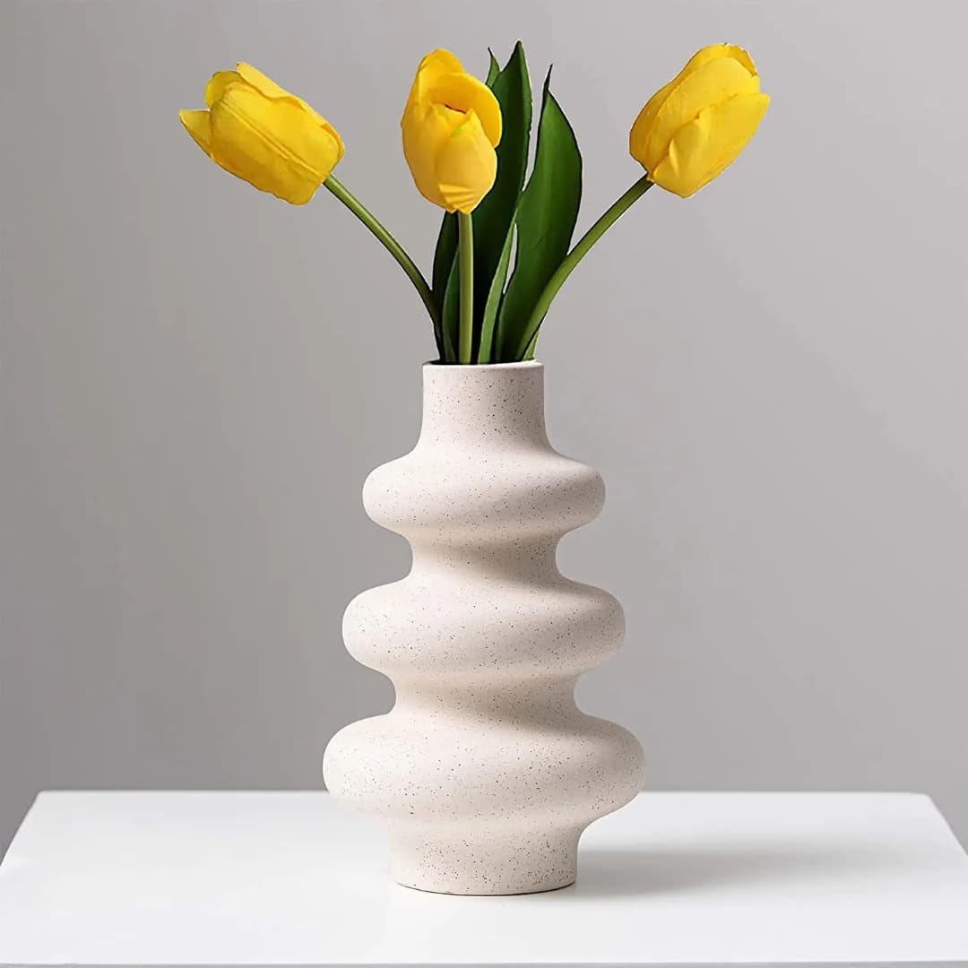 Spiral-Shaped Flower Vase Kenya – Modern Decorative Vase for Stylish Home Interiors - Image 4