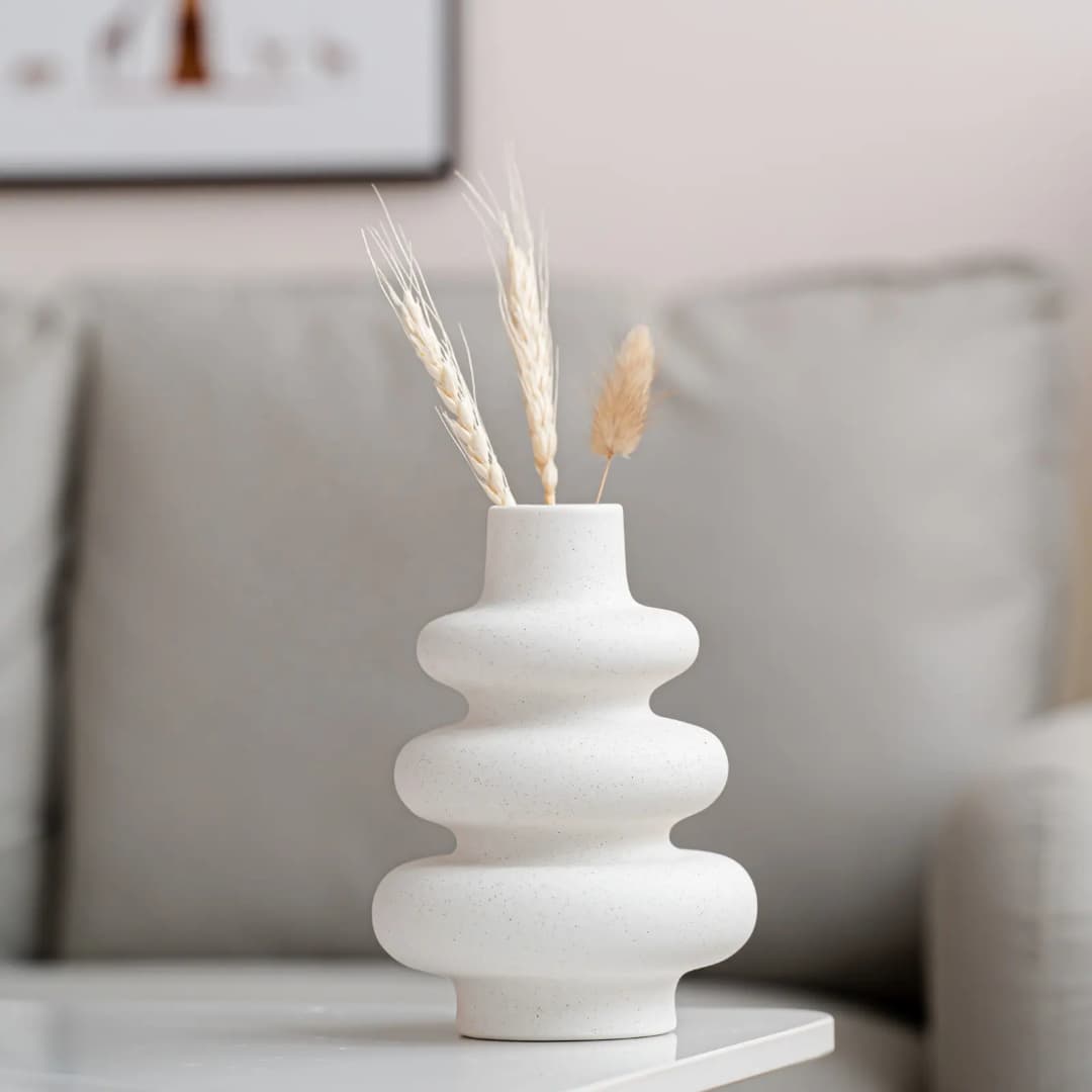Spiral-Shaped Flower Vase Kenya – Modern Decorative Vase for Stylish Home Interiors - Image 3