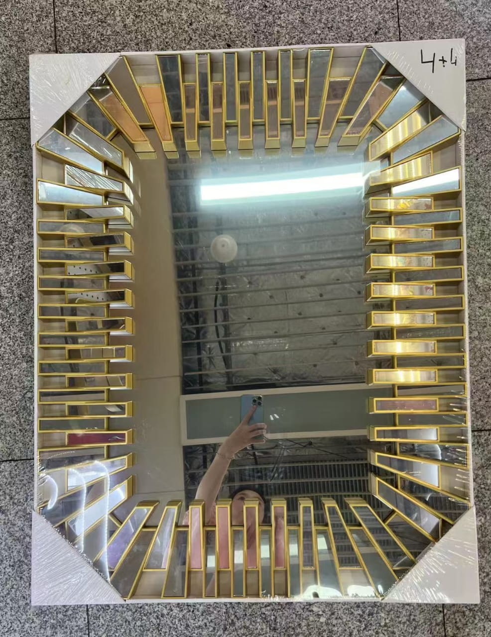 Large Decorative Mirror Kenya – Elegant Statement Mirror for Modern Home Interiors