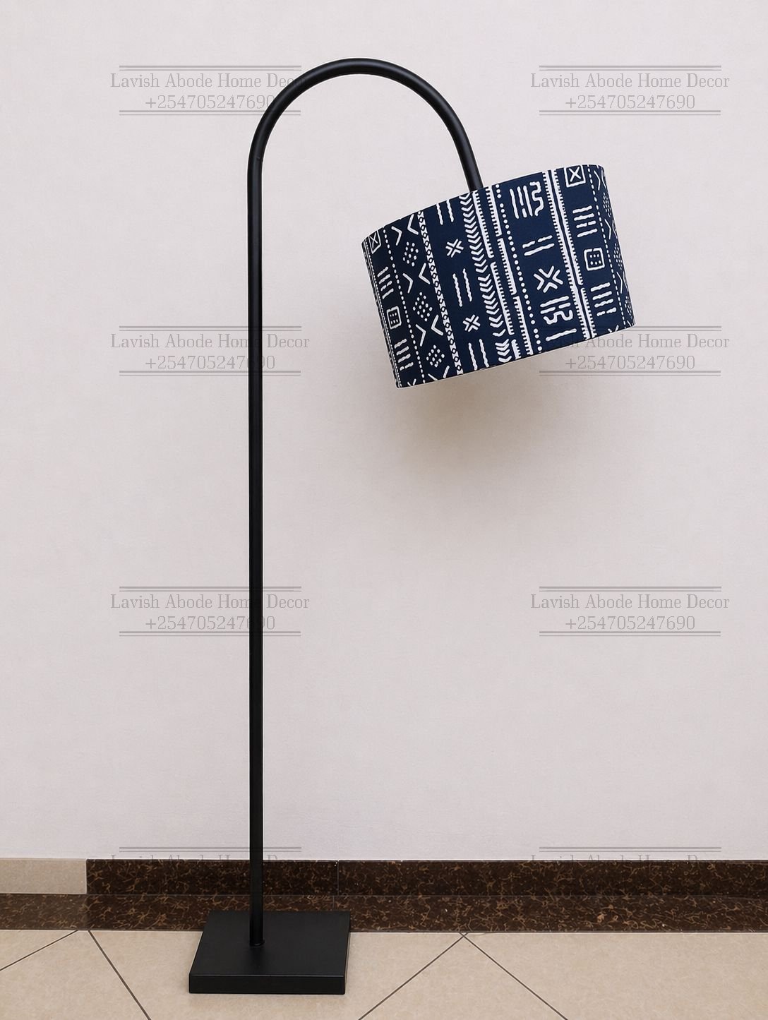 Black Ankara Curved Floor Lamp – Metallic Stand Minimalist Standing Lamp | Decorative Lighting Kenya